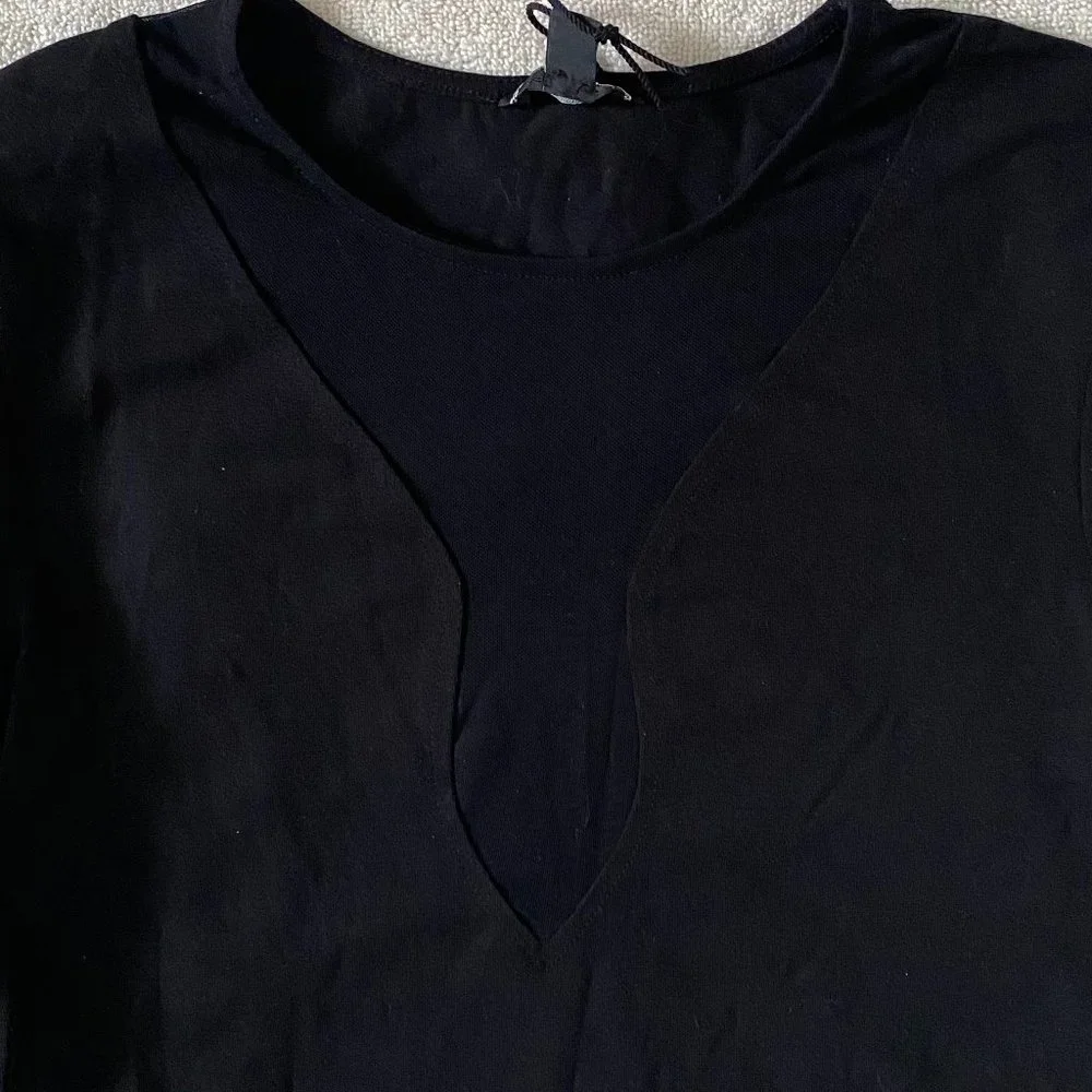 Guess Long Sleeved Top with Mesh V-neckline - Picture 3 of 7